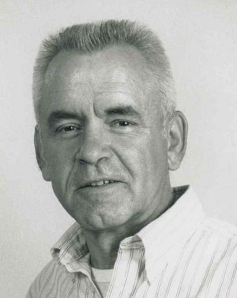 Robert Maynard Alexander Profile Photo