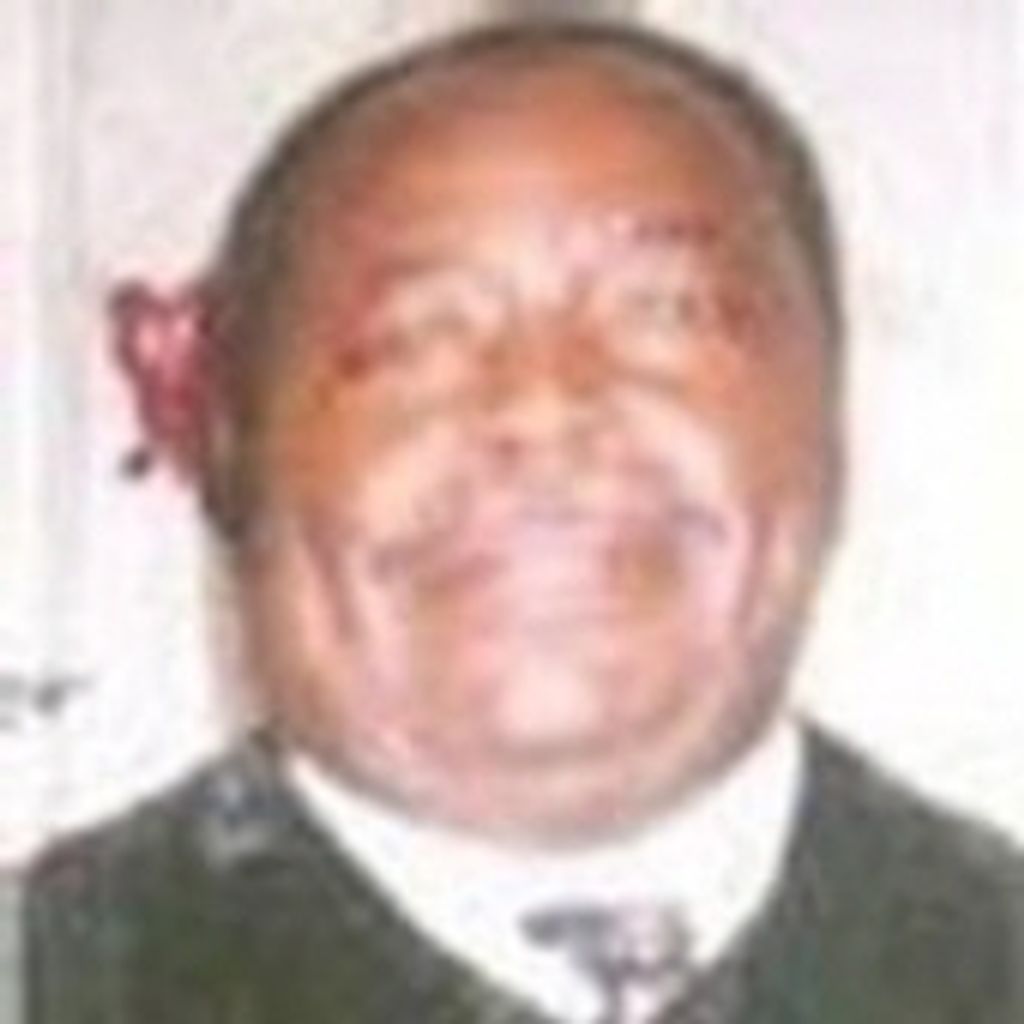 Leon Rev Robertson, Sr