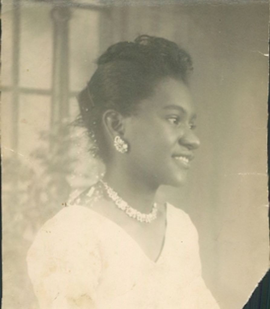 Sheila Barry