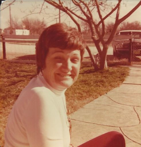 Frances Brewer photo gallery thumbnail 1 of 30