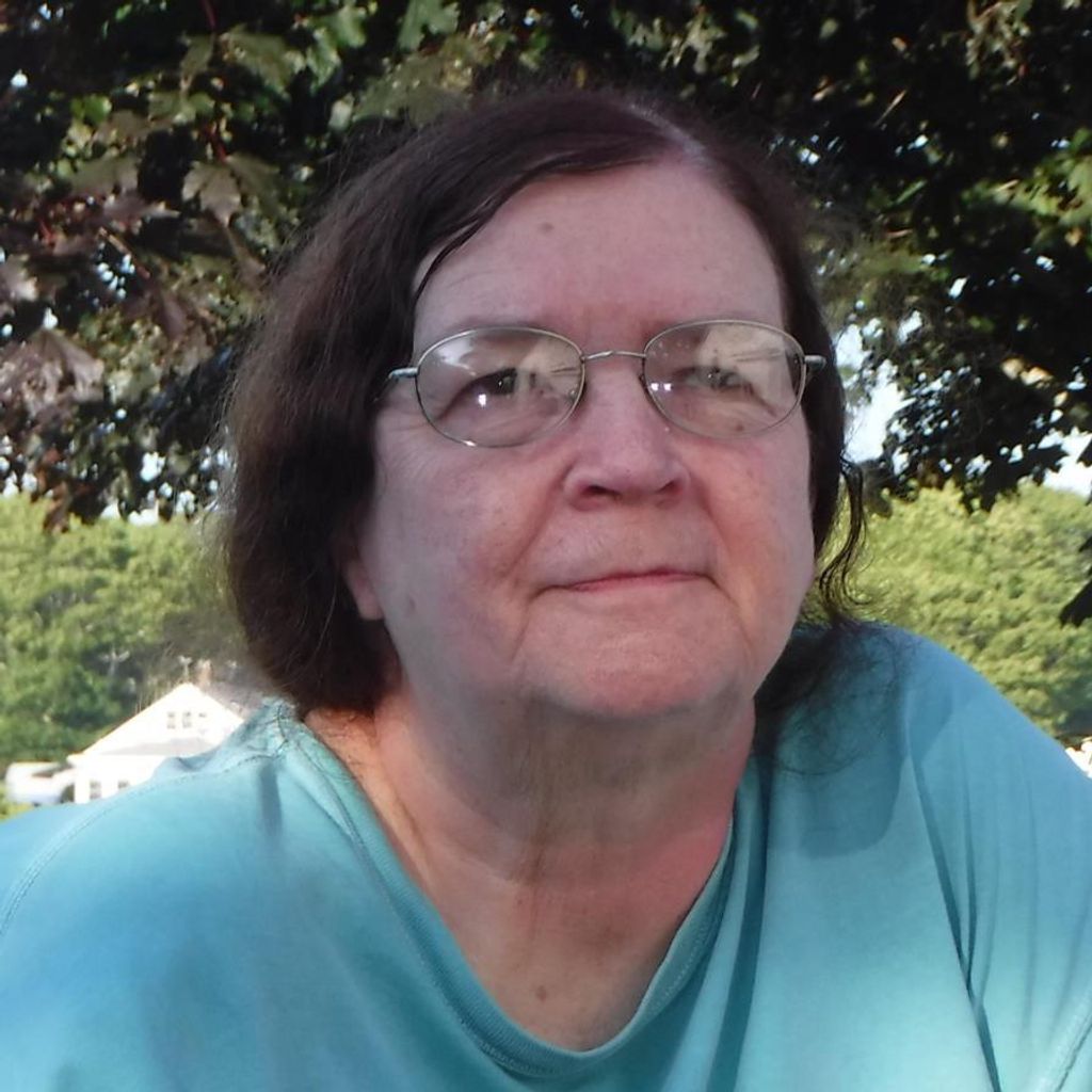 Paula J Phaneuf Profile Photo