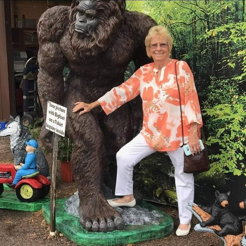 Lois Luella Sloyan Profile Photo