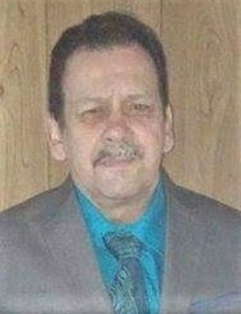 Edwin Carrera Profile Photo