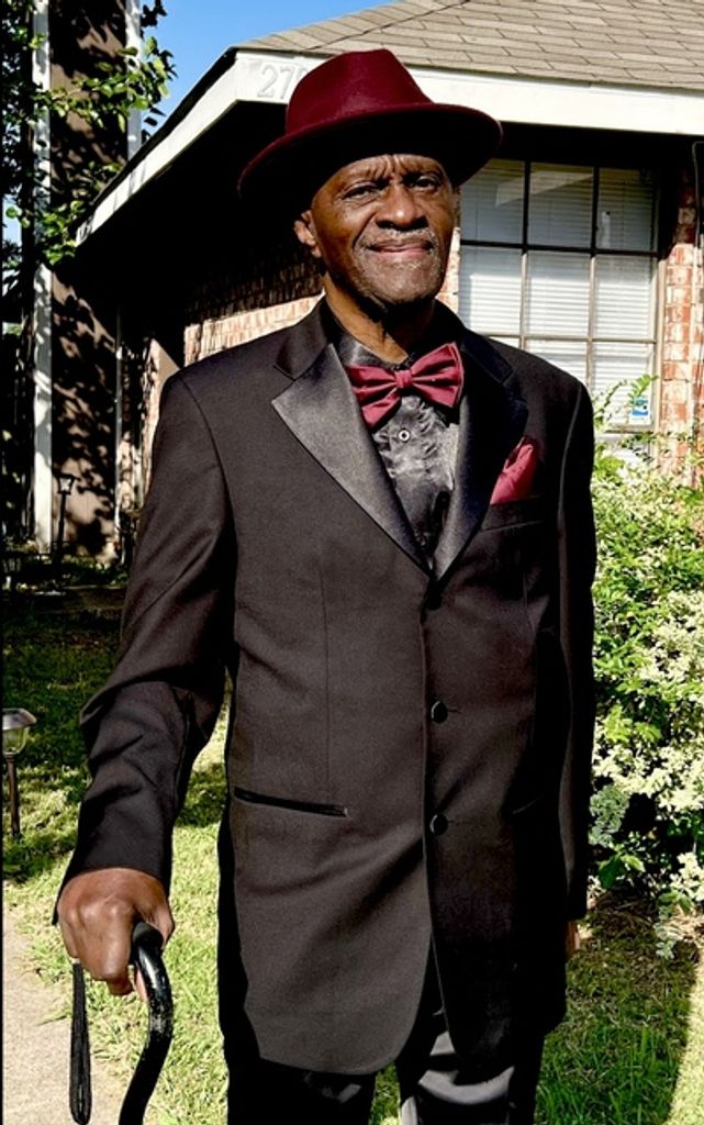 Jr Thomas Profile Photo
