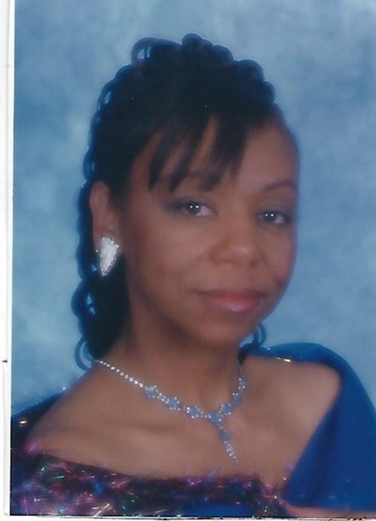 Robin Lee Profile Photo