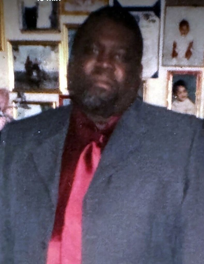 Columbus Thompson, Jr. Profile Photo