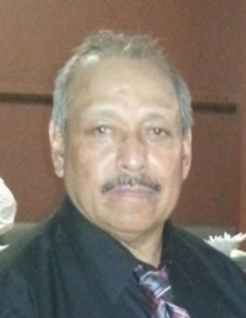 Gilberto Castro, Sr.