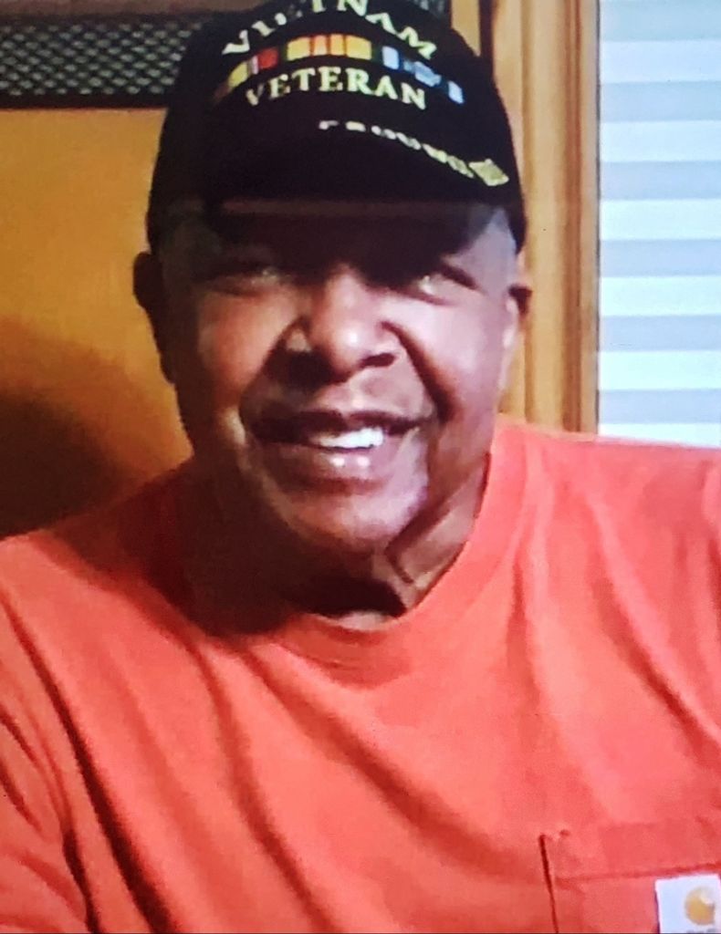 Charlie  E.  Thompson, Jr. 