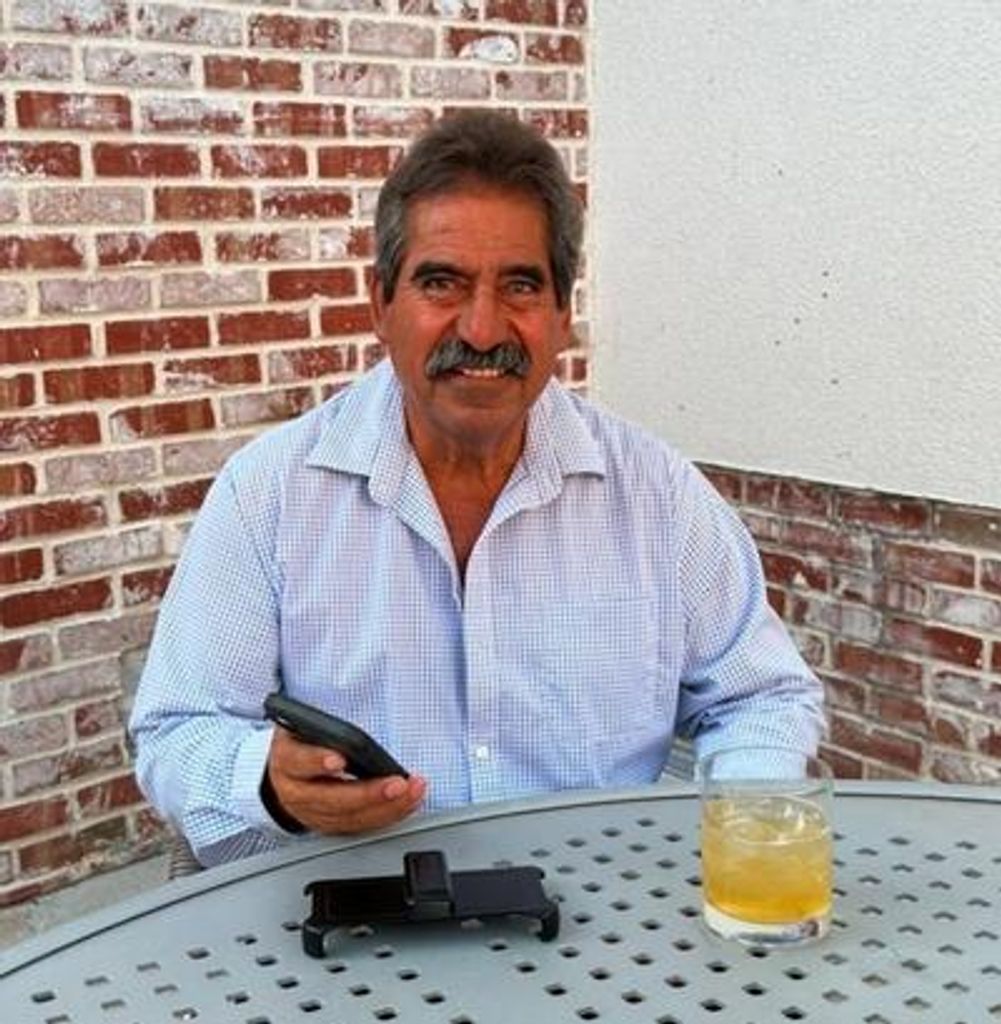 Baldomero "La Pluma" Flores Jr. Profile Photo