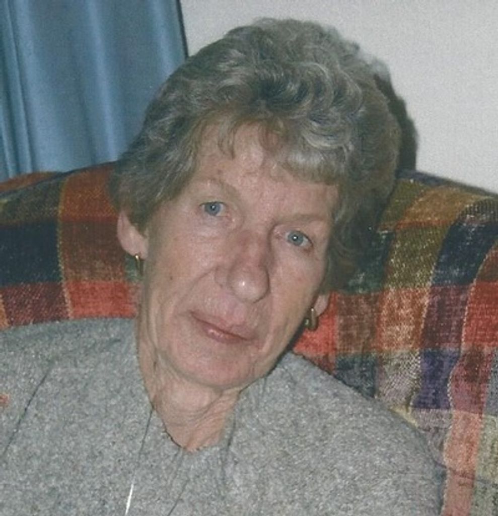 V. Nadine (Klassen) Collette