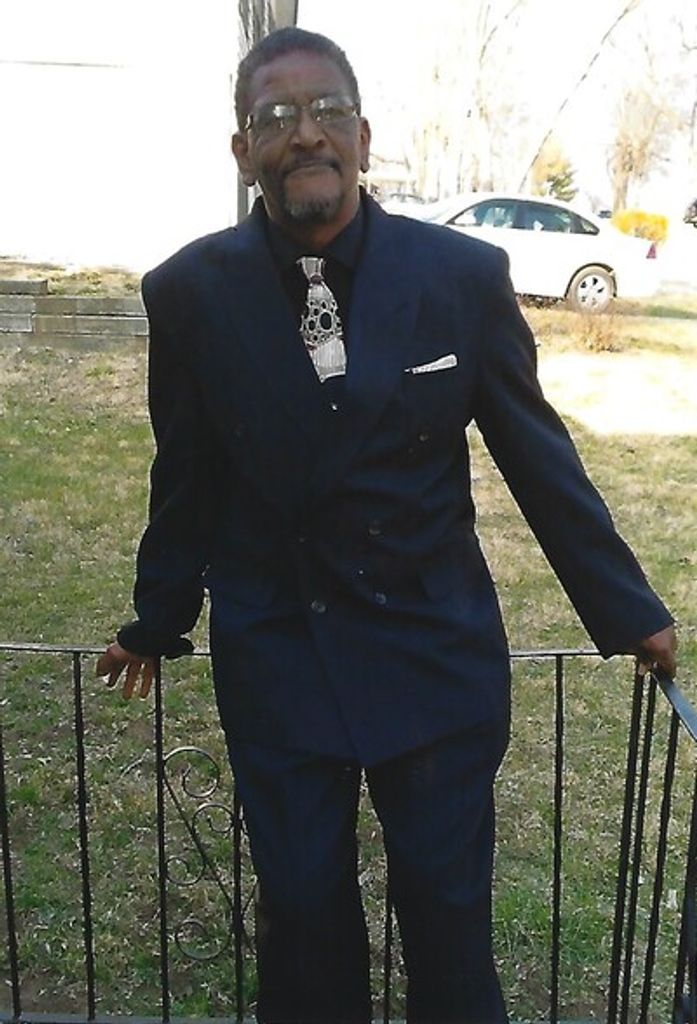 Michael Darnell Moore, Sr Profile Photo