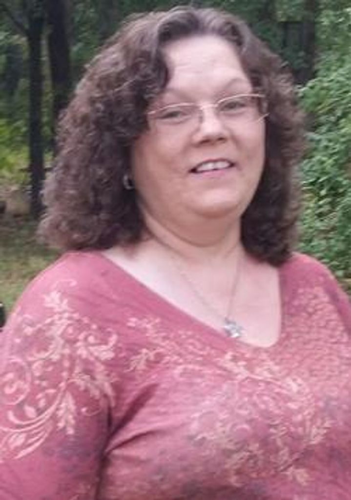 Ronda "Sissy" Ezzeldin