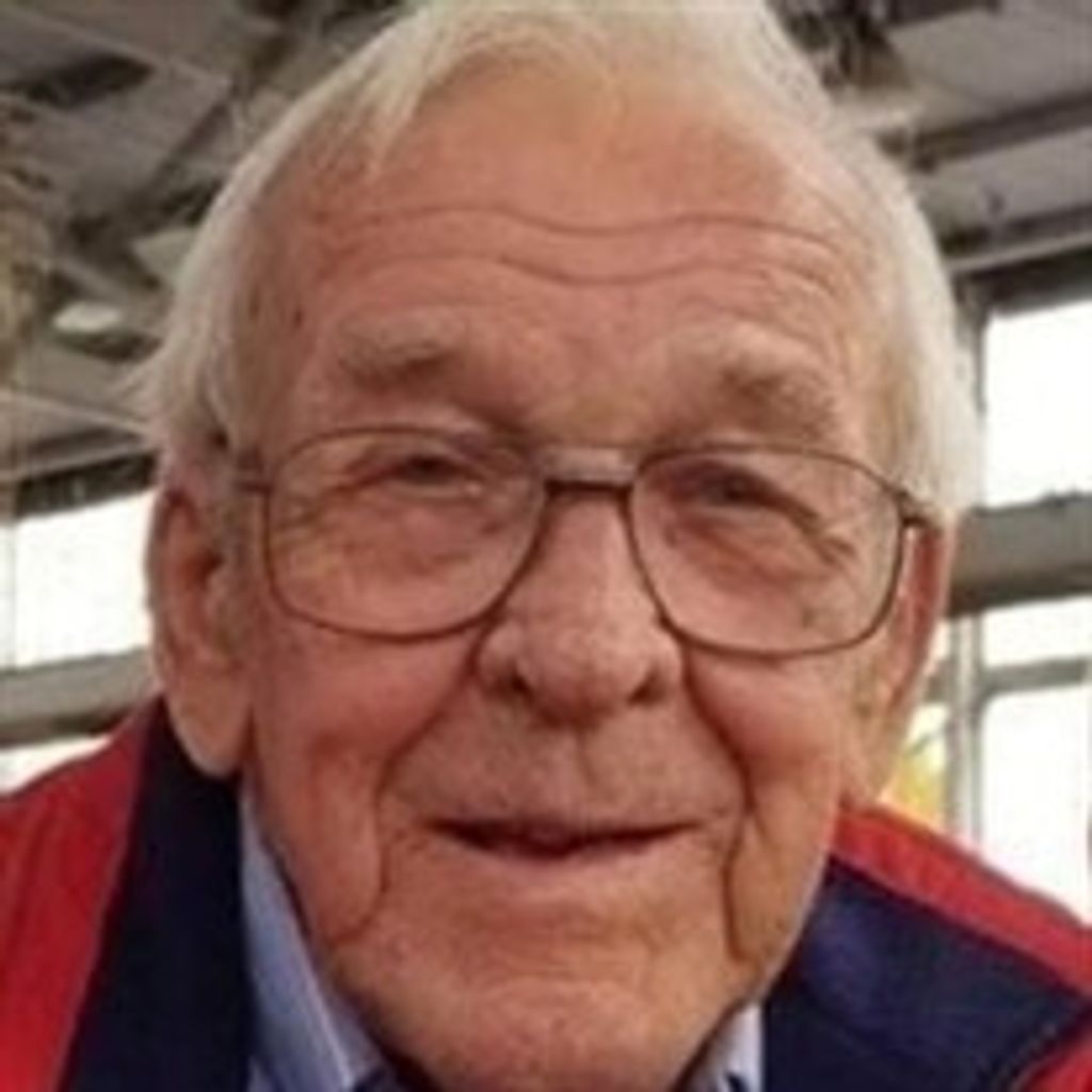Lamar "Red" Avans