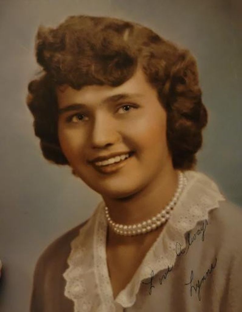 Lynne Hyzer