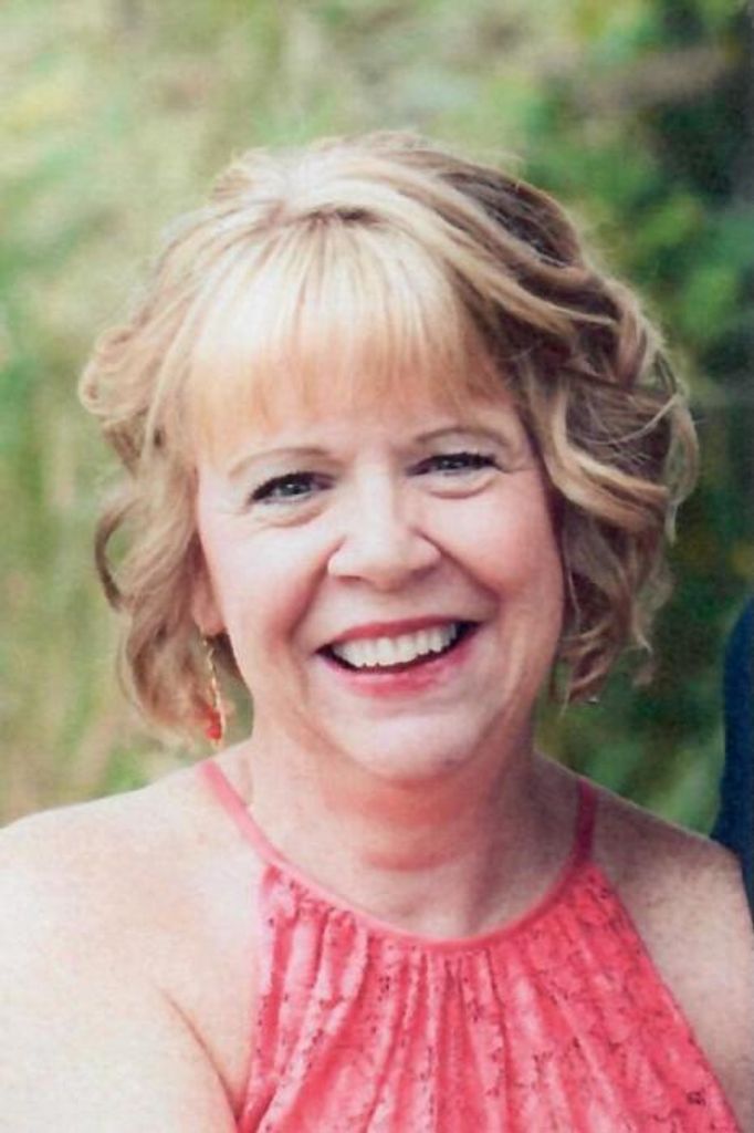 Sharon Lee (Nesbitt)  Mcglothlin