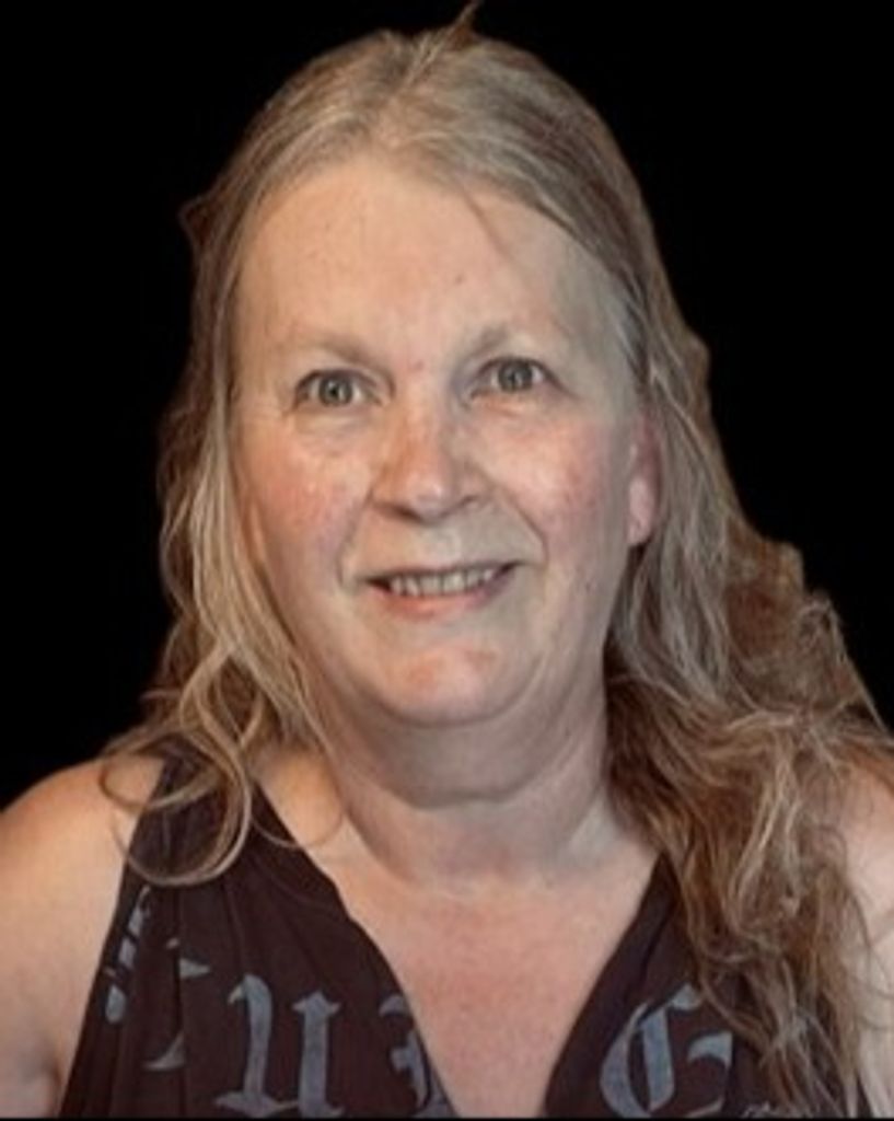 Tamara "Tami" J Pesall