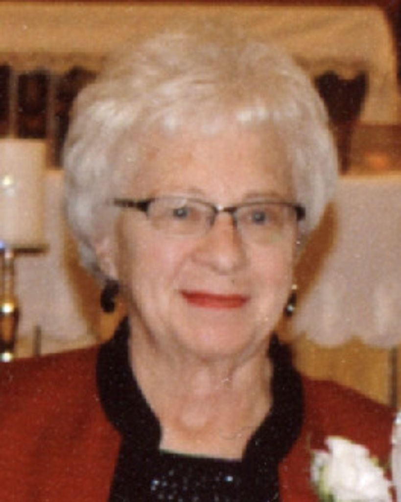 Marie Dobmeier Profile Photo