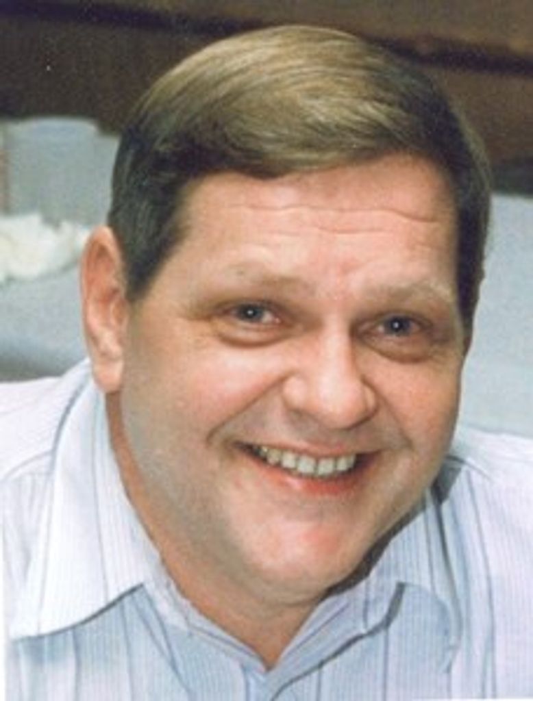 Robert Moore Profile Photo