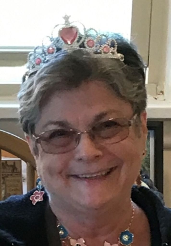 Sandra  Lee Lachner