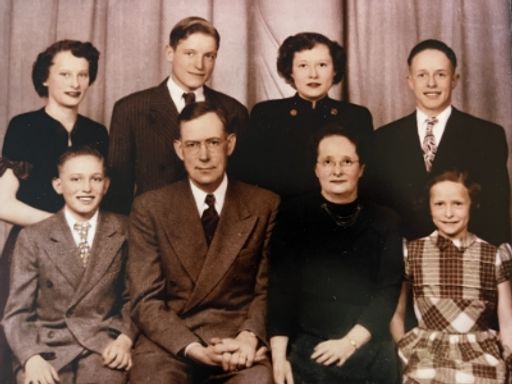 Ralph W. Sanders photo gallery thumbnail 58 of 59