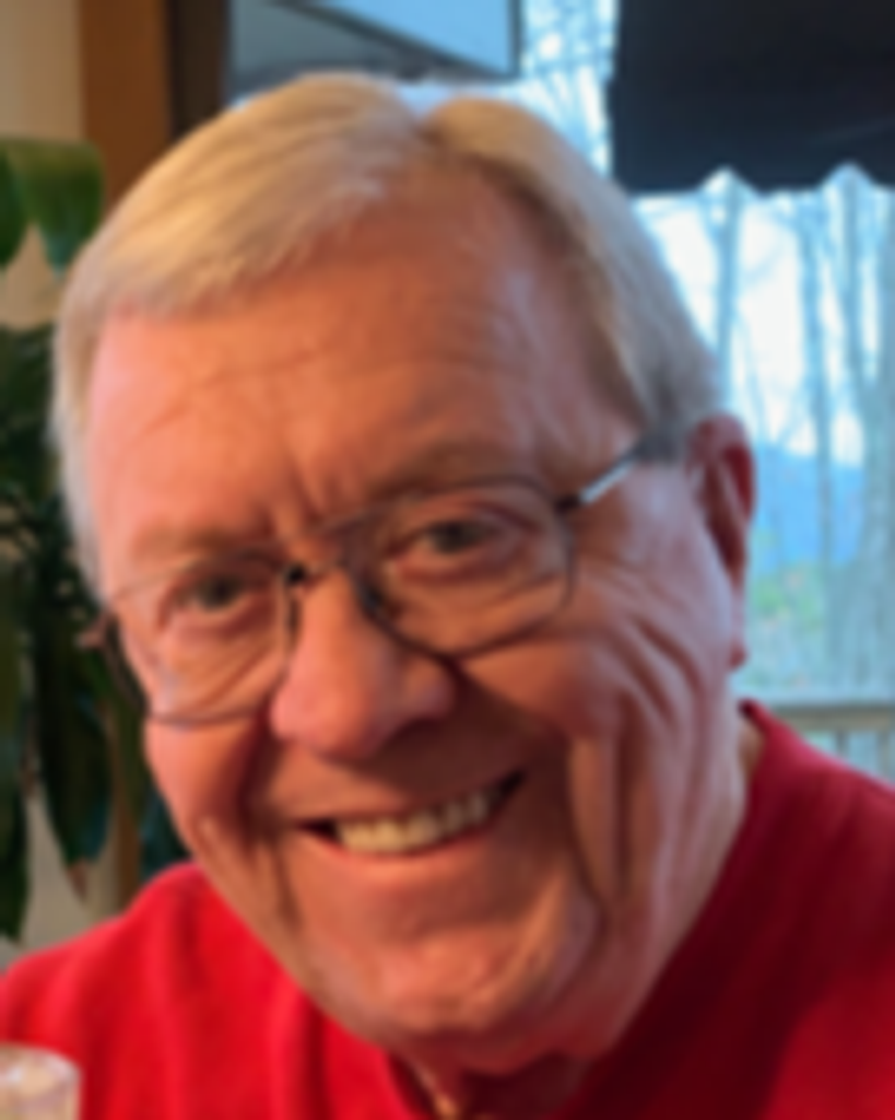 Thomas Duncan "Tom" Hoxie