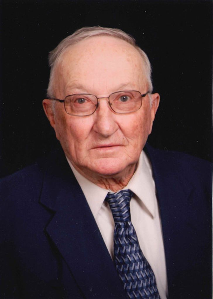 Leland L Schneider