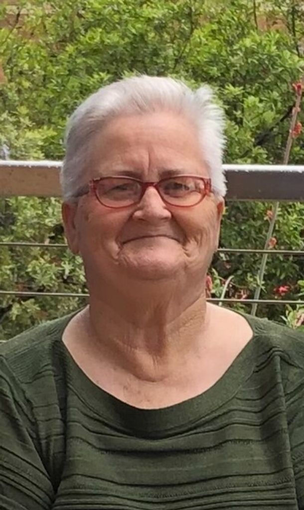 Carol Halencak Profile Photo