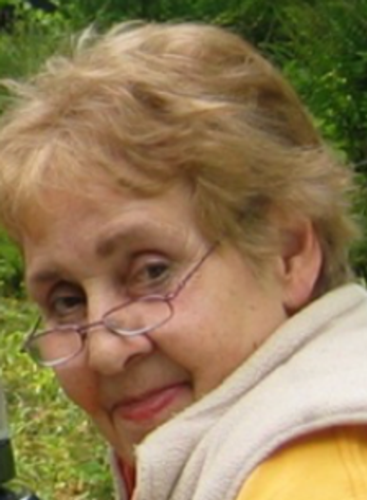 Carolyn Price Johnson Dixon
