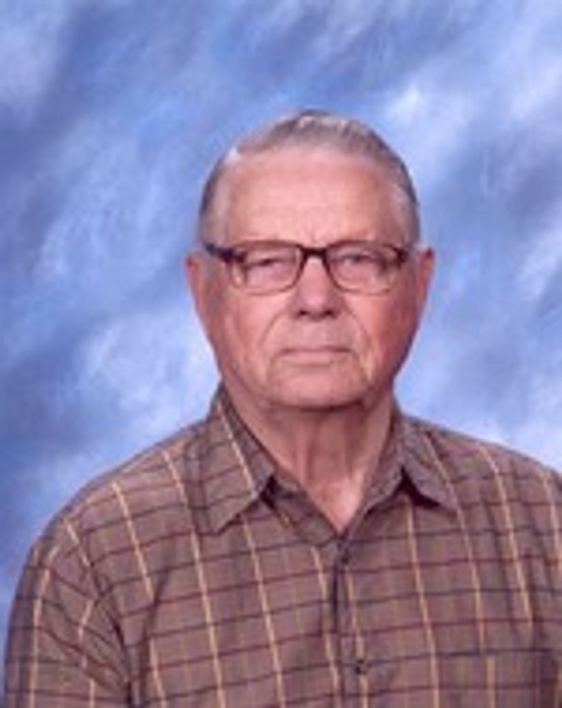 Wallace Aakhus