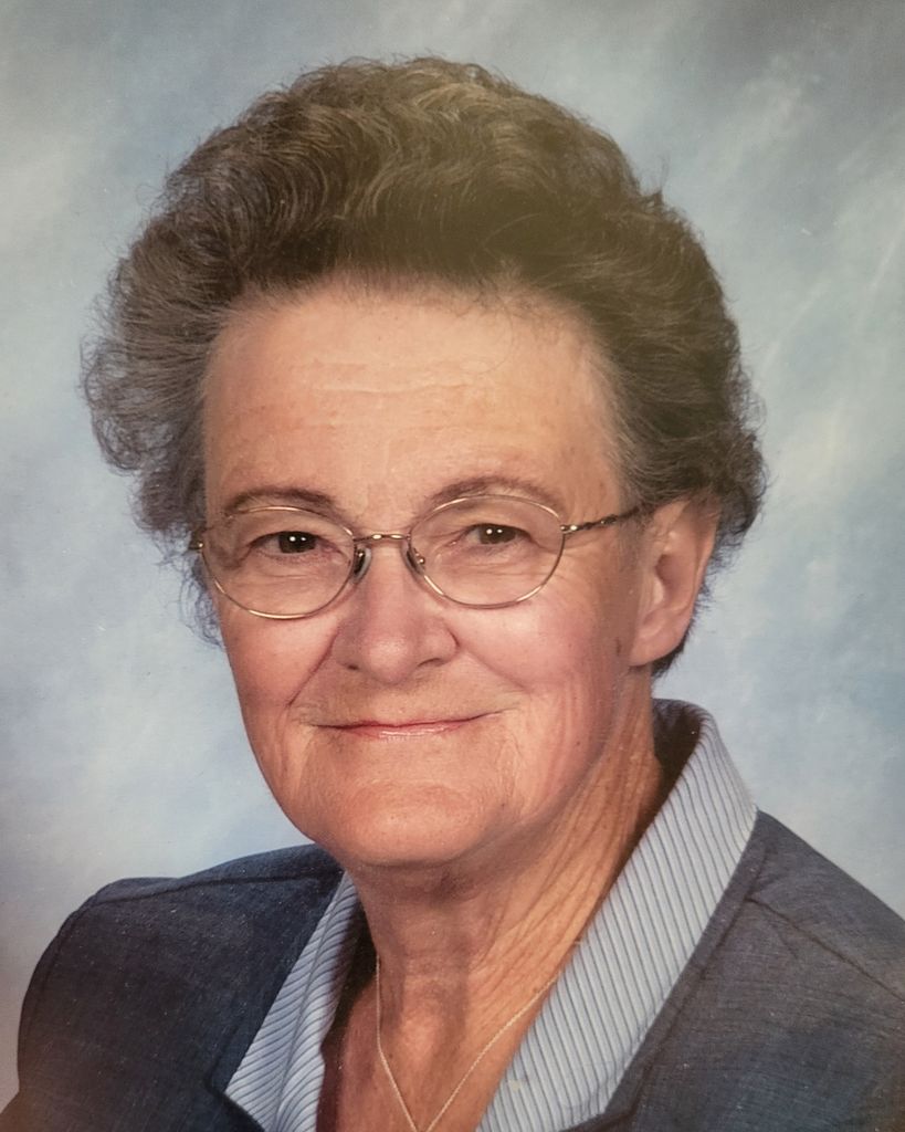 Maxine Stratton