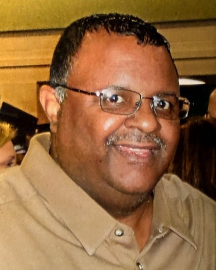 Warren Paige Thomas, Jr. Profile Photo