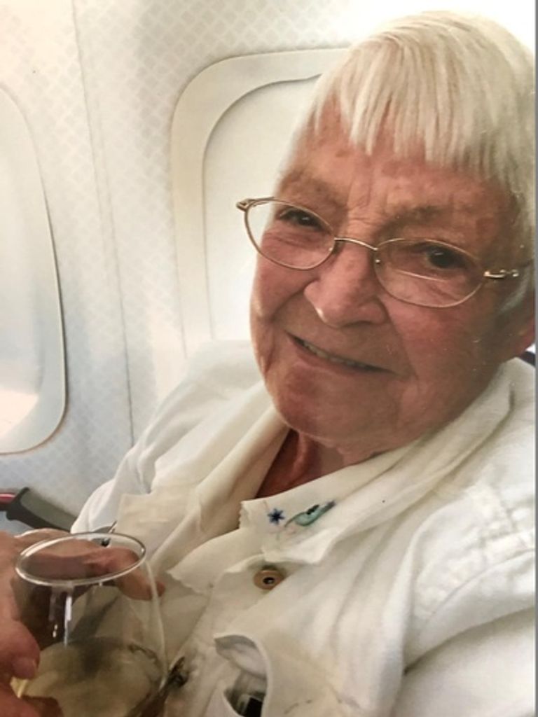 Elizabeth Cartwright Ahlen Profile Photo