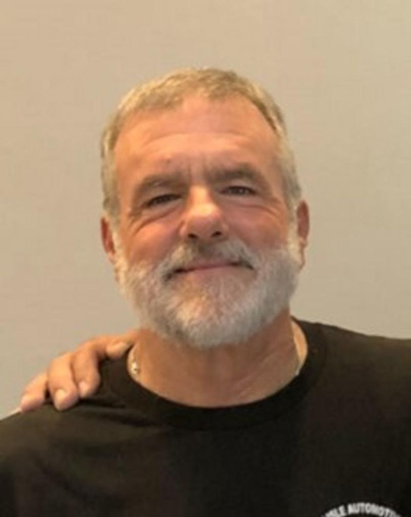 Donald E L'Heureux Profile Photo
