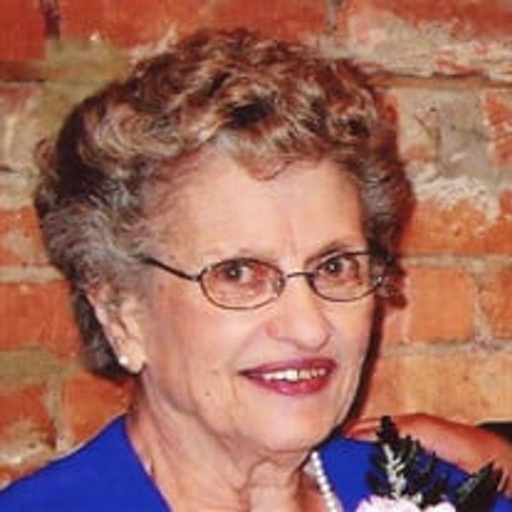 Lorraine Mae Nooyen