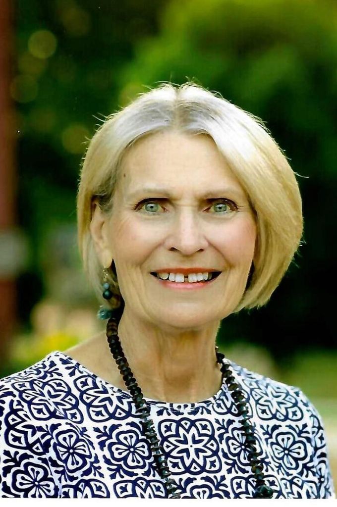 Maureen Harrison Looney Profile Photo