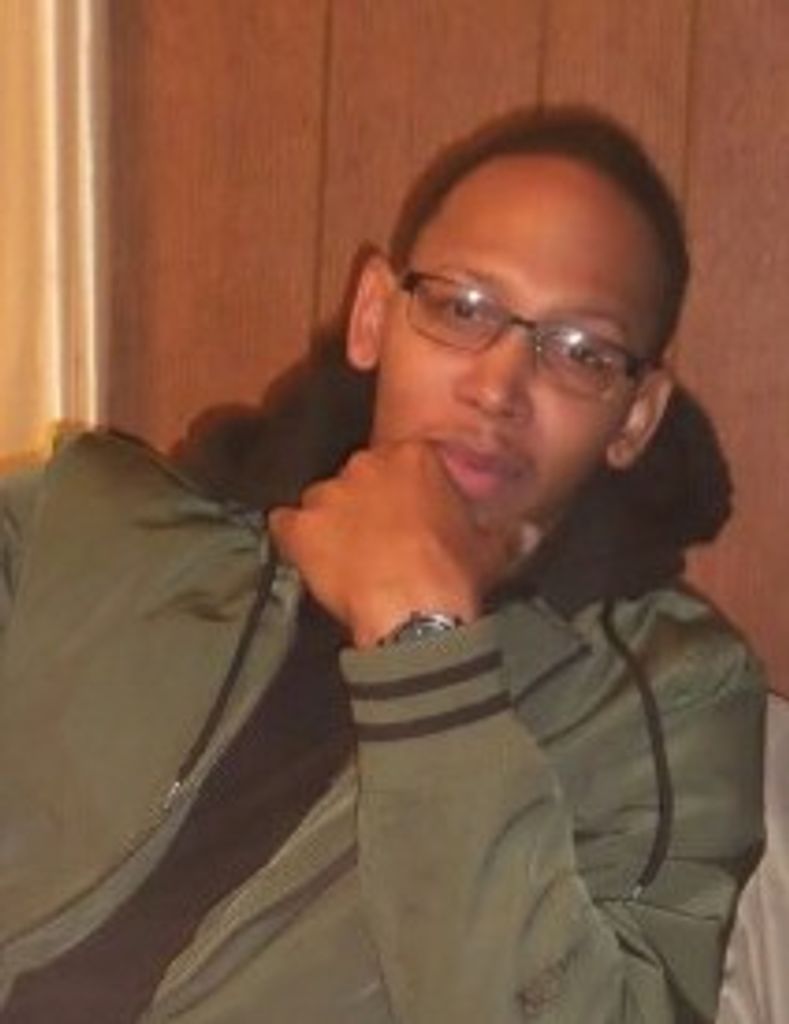 Alexander Jones Profile Photo