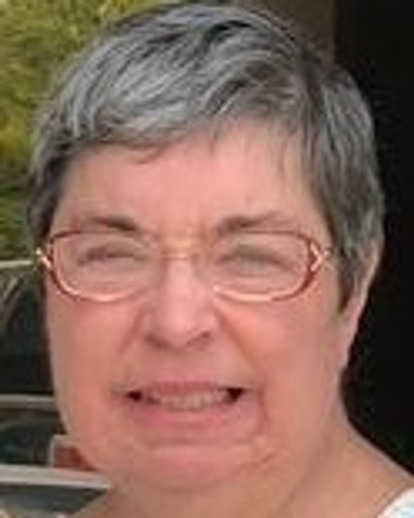Suzanne Marie Jones Profile Photo