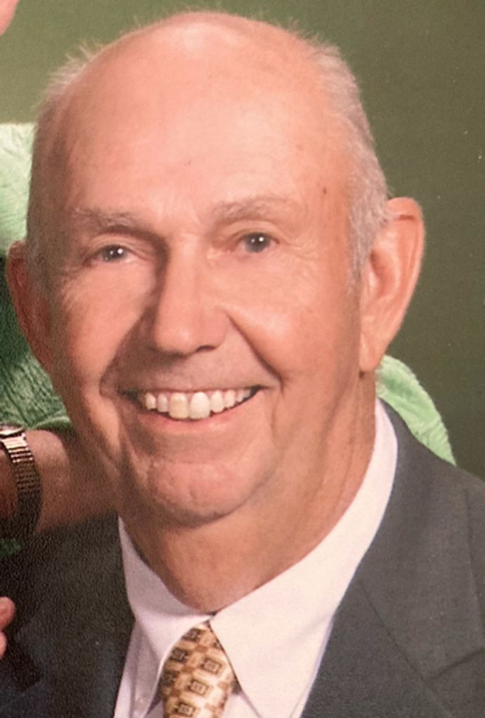 Eugene Lee Swearingen Profile Photo