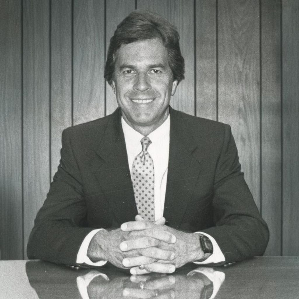 Thomas R "Tom" Anderson