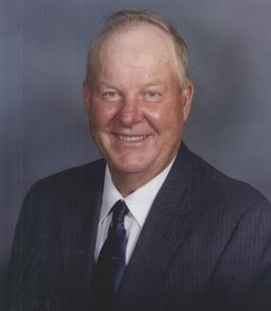 Richard Emery "Dick" Riemenschneider Profile Photo