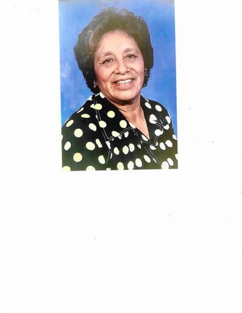 Petra Montoya De Reyes