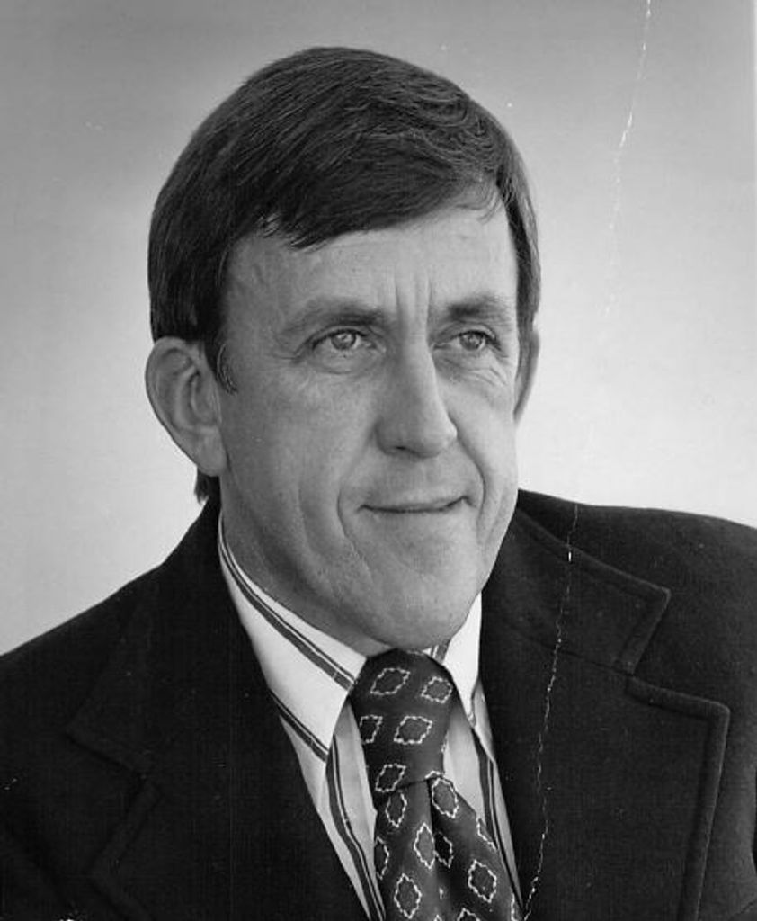 David W. Graef