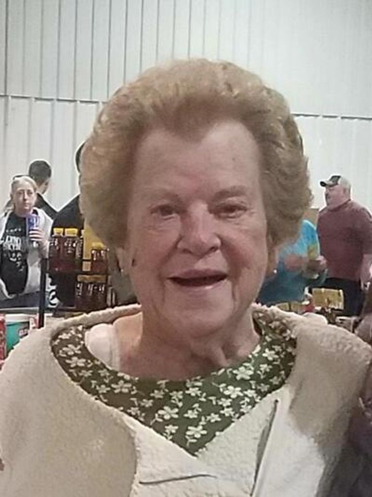 Darlene Locy Profile Photo