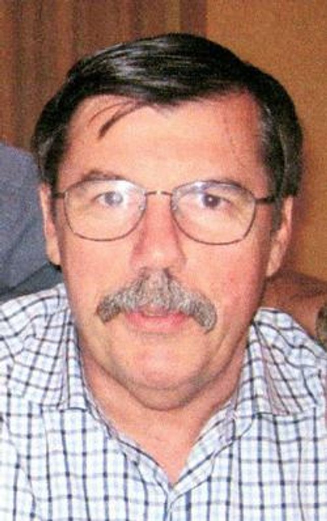 Michael "Mike" Dwight Lewis