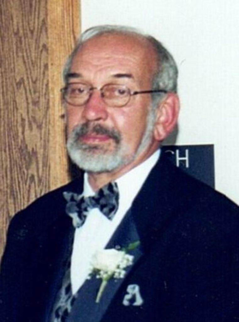 Gene R Rueckert Profile Photo