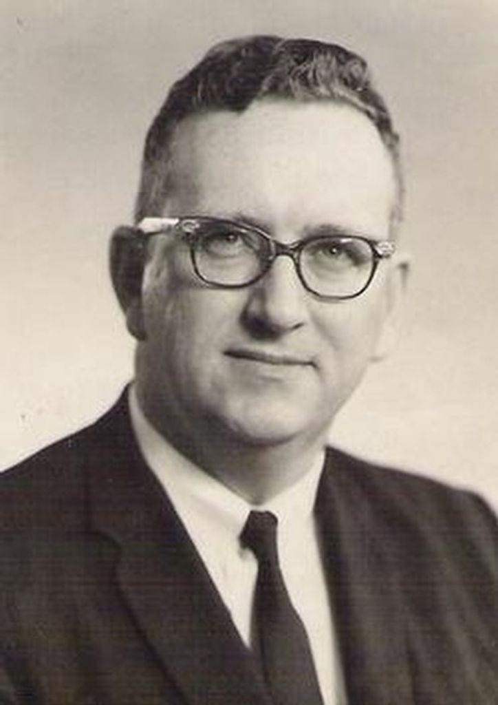 Earl R. Andrews