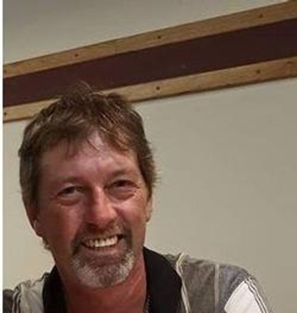 Peter James Andrews Profile Photo