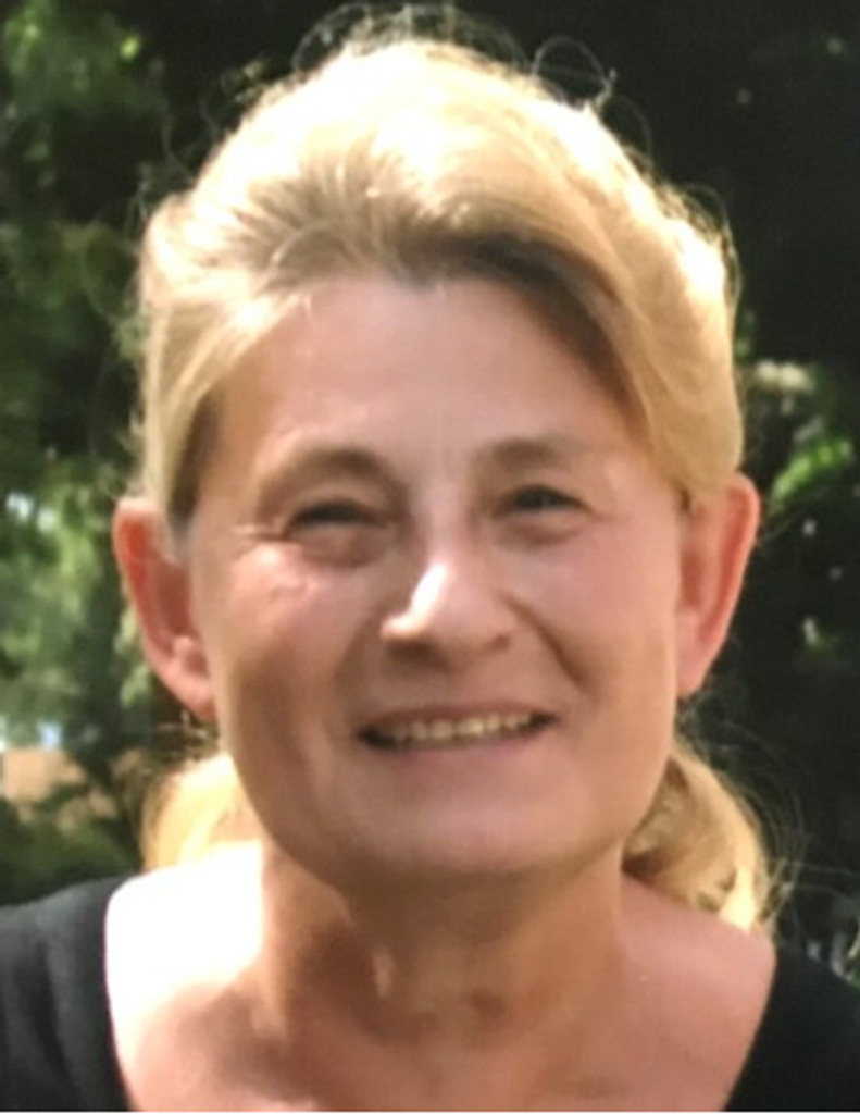 Carolyn J. (Nee Welnicke) Mcguire Profile Photo