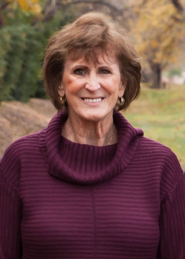 Teresa Hodgkinson Larsen Profile Photo