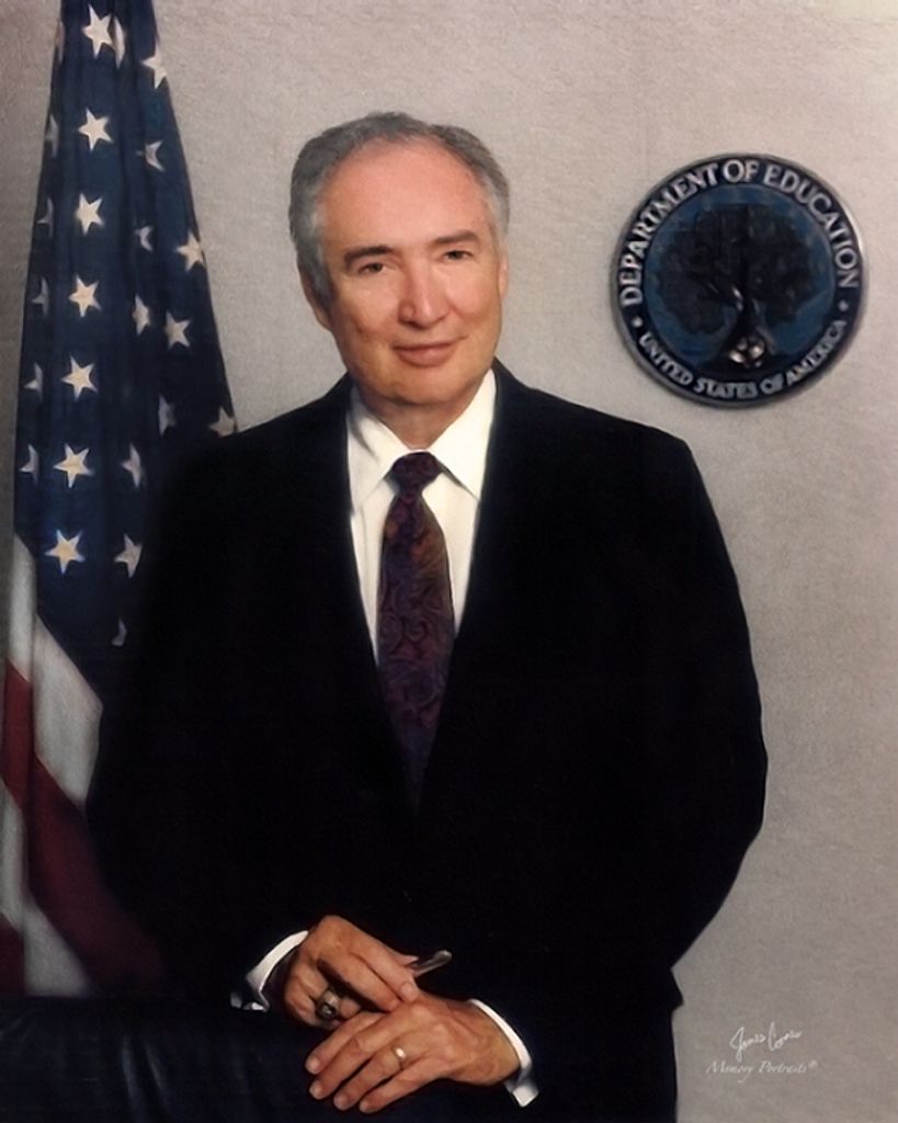 Lauro Cavazos Profile Photo
